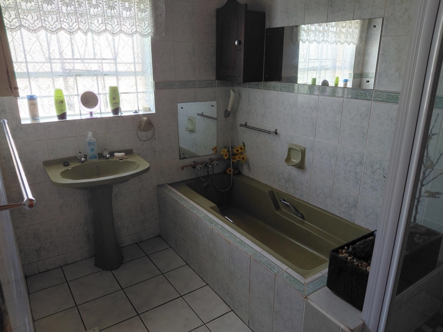 4 Bedroom Property for Sale in Bothasrus Eastern Cape